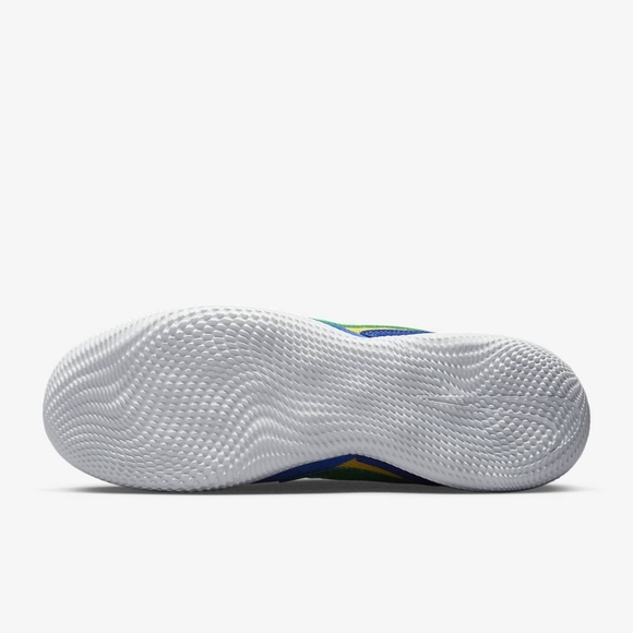 Nike New In Box Street Grip and Go Sneakers - Picture 3 of 3